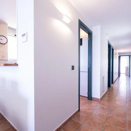 Amplio Piso A 150m De La Playa Con Estacionamiento Y Aire Acondicionado - Es-325-44