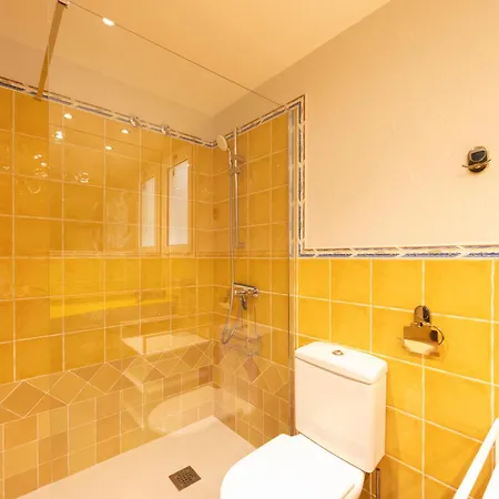 Amplio Piso A 150m De La Playa Con Estacionamiento Y Aire Acondicionado - Es-325-44 Torroella de Montgrí